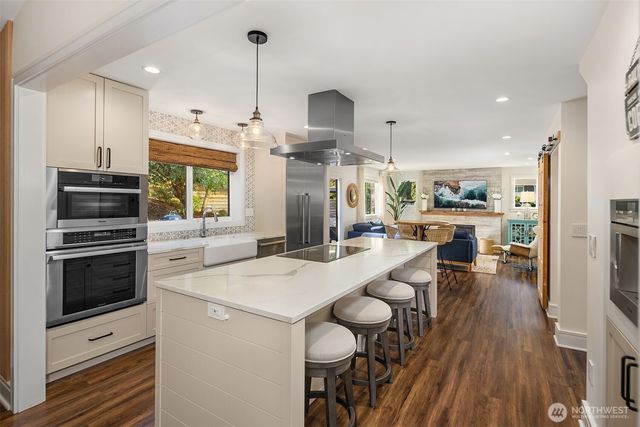 17227 SE 40th Place, Bellevue, WA 98008