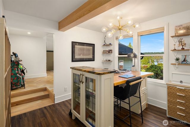 17227 SE 40th Place, Bellevue, WA 98008
