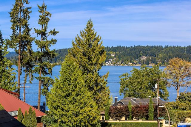 17227 SE 40th Place, Bellevue, WA 98008