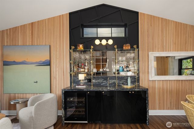 17227 SE 40th Place, Bellevue, WA 98008
