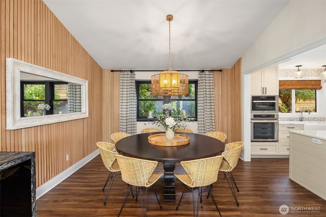 17227 SE 40th Place, Bellevue, WA 98008
