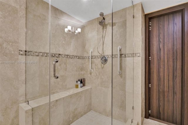 1000 Quayside Ter 707, Miami, FL 33138