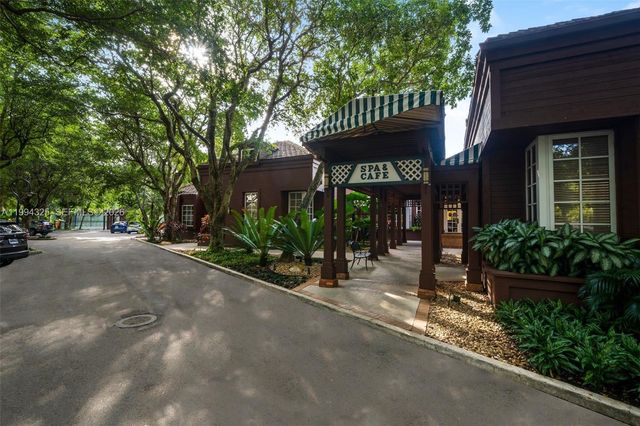 1000 Quayside Ter 707, Miami, FL 33138