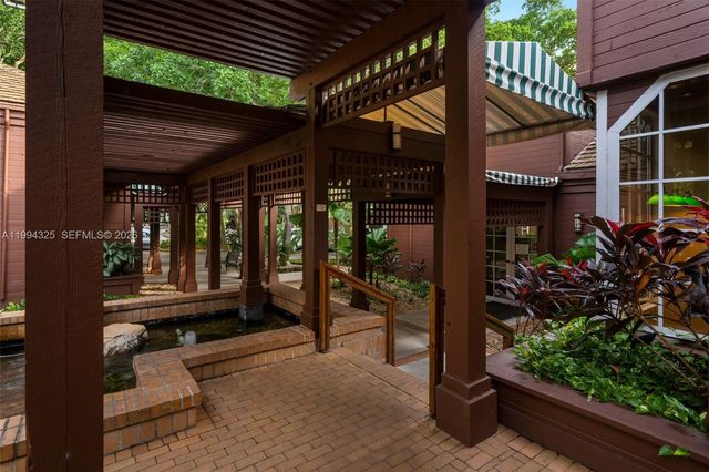 1000 Quayside Ter 707, Miami, FL 33138