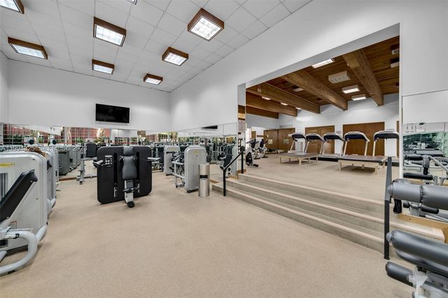 1000 Quayside Ter 707, Miami, FL 33138