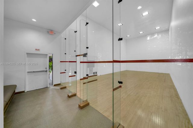 1000 Quayside Ter 707, Miami, FL 33138