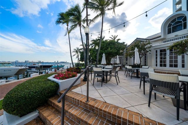 1000 Quayside Ter 707, Miami, FL 33138