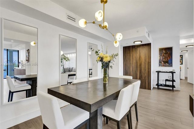 1000 Quayside Ter 707, Miami, FL 33138