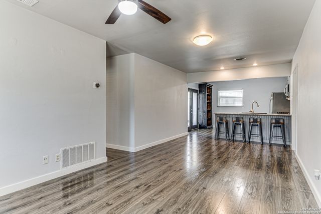 224 A FREY ST, Boerne, TX 78006