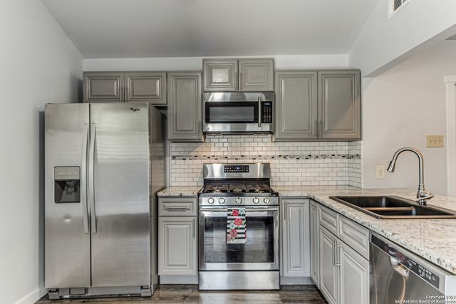 224 A FREY ST, Boerne, TX 78006