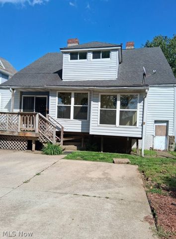 329 Muskingum Drive, Marietta, OH 45750