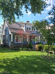 329 Muskingum Drive, Marietta, OH 45750