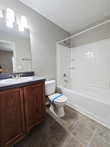 10736 Traymore Drive, Fort Worth, TX 76244