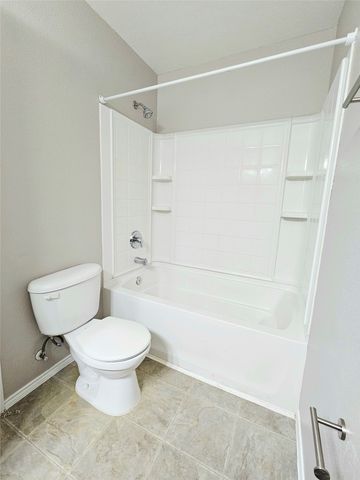 10736 Traymore Drive, Fort Worth, TX 76244