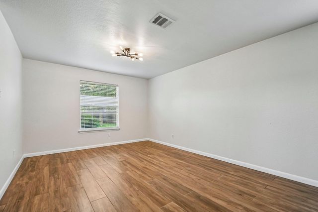 231 Altamont ST, Hutto, TX 78634