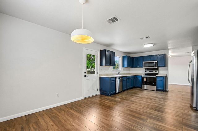 231 Altamont ST, Hutto, TX 78634