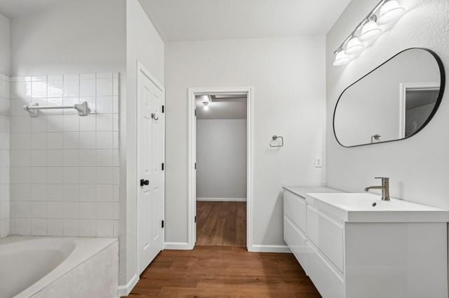 231 Altamont ST, Hutto, TX 78634