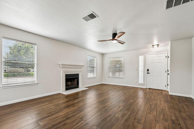 231 Altamont ST, Hutto, TX 78634