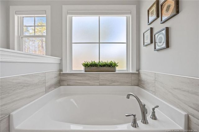 134 Spruce Hollow Circle, Spring Lake, NC 28390