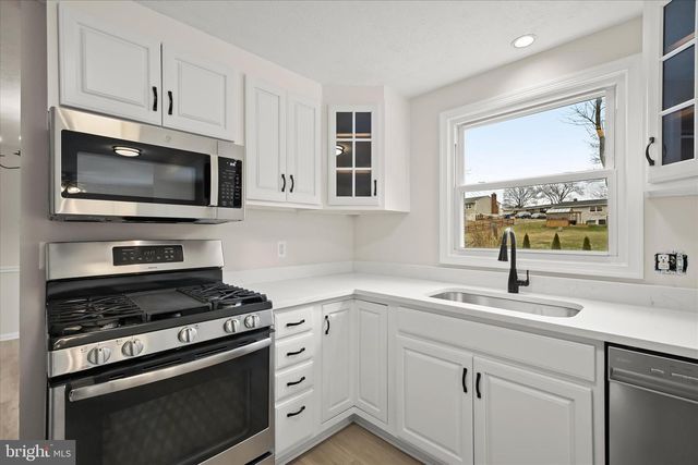 1696 GEMINI DR, Eldersburg, MD 21784