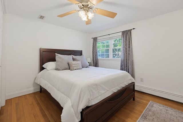 2 Malden St, Oxford, MA 01540