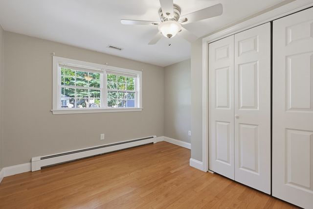 2 Malden St, Oxford, MA 01540