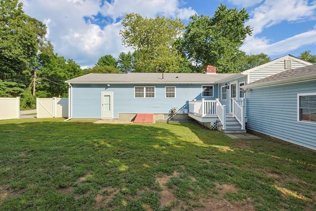 2 Malden St, Oxford, MA 01540