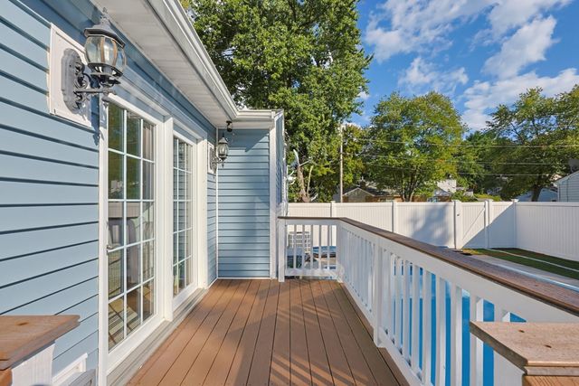 2 Malden St, Oxford, MA 01540
