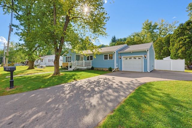 2 Malden St, Oxford, MA 01540