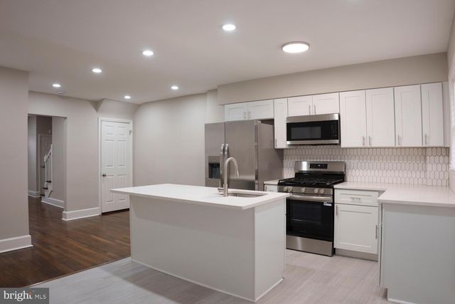 107 LARUE SQ S, Baltimore, MD 21225