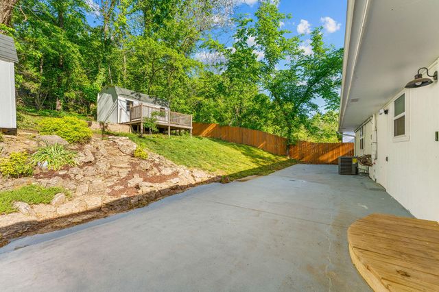 641 Eiserman Avenue, Branson, MO 65616