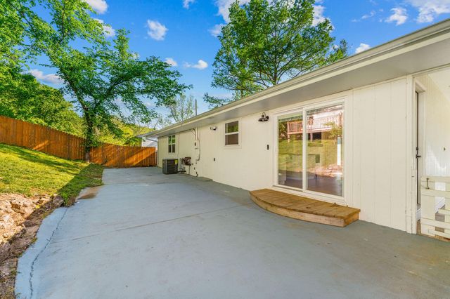 641 Eiserman Avenue, Branson, MO 65616