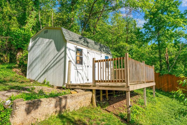 641 Eiserman Avenue, Branson, MO 65616