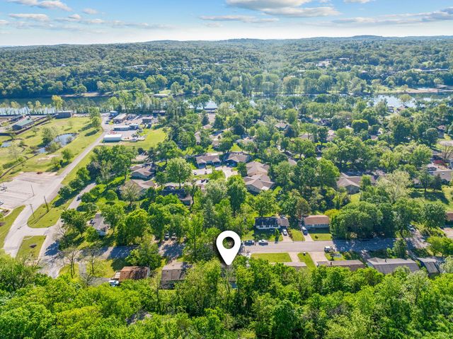 641 Eiserman Avenue, Branson, MO 65616