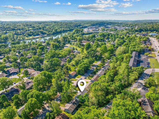 641 Eiserman Avenue, Branson, MO 65616