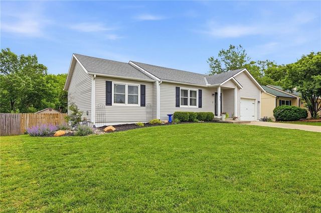 521 N Mulberry Street, Gardner, KS 66030