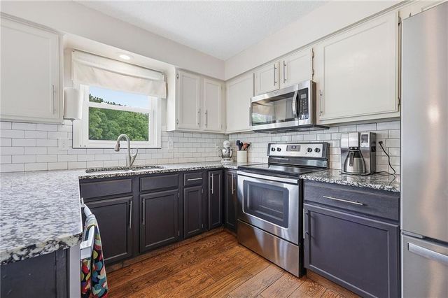 521 N Mulberry Street, Gardner, KS 66030