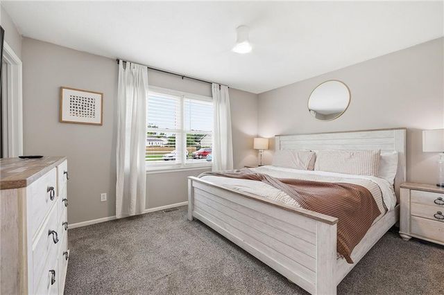521 N Mulberry Street, Gardner, KS 66030