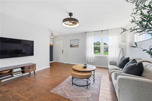 521 N Mulberry Street, Gardner, KS 66030