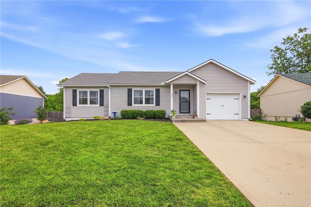 521 N Mulberry Street, Gardner, KS 66030