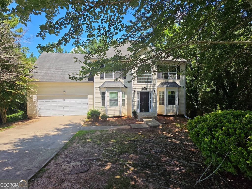 6898 Smoke Ridge Drive, South Fulton, GA 30349