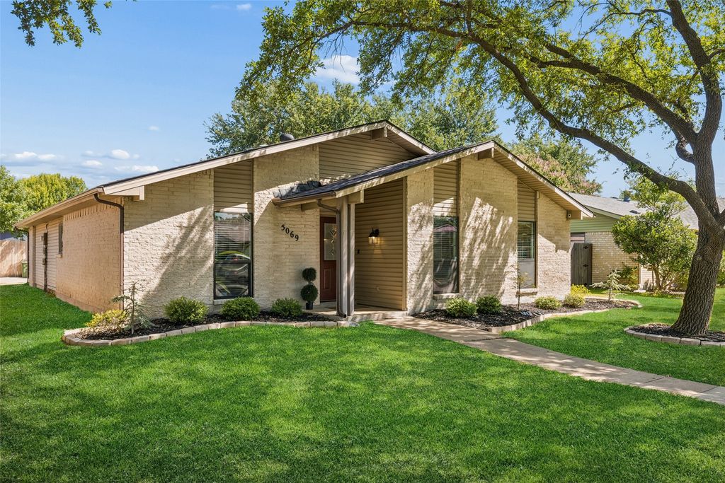 5069 Aztec Drive, The Colony, TX 75056