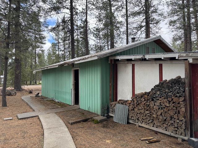 15834 Jackpine Road, La Pine, OR 97739