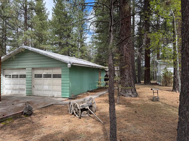 15834 Jackpine Road, La Pine, OR 97739