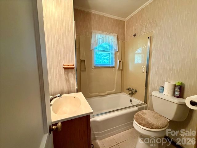 5057 Erickson Road, Charlotte, NC 28208