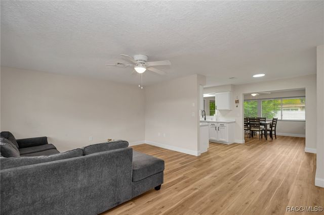 6 N Davis Street, Beverly Hills, FL 34465