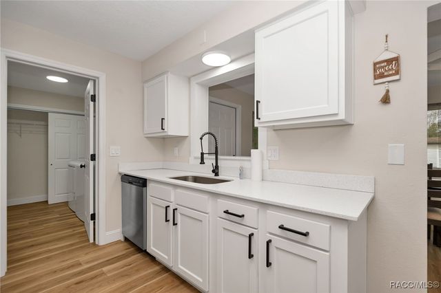 6 N Davis Street, Beverly Hills, FL 34465