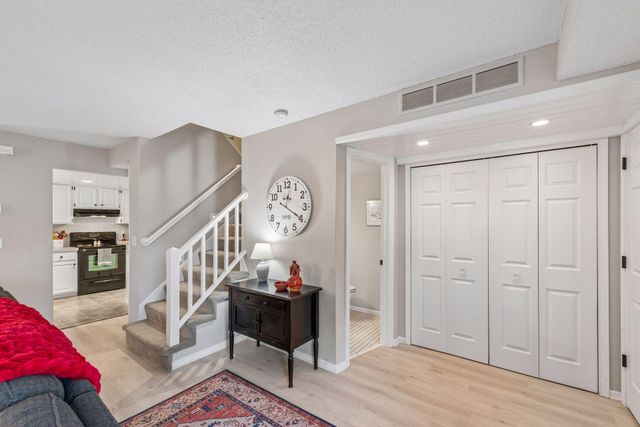 18645 Clear View Court, Minnetonka, MN 55345