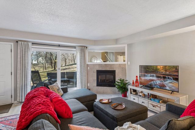 18645 Clear View Court, Minnetonka, MN 55345