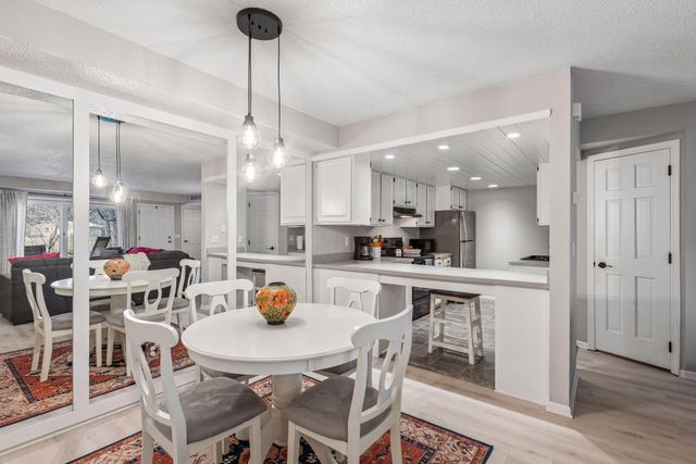 18645 Clear View Court, Minnetonka, MN 55345